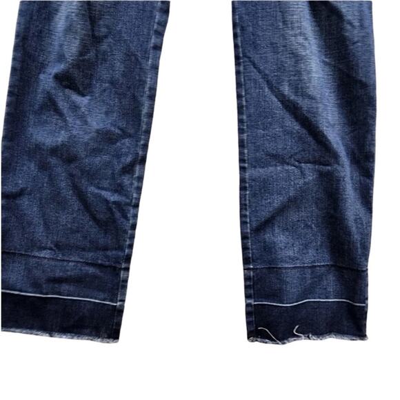 Gloria Vanderbilt Slim-Straight Distressed Jeans Size 10A New With Tag MSRP $54 - Picture 3 of 9